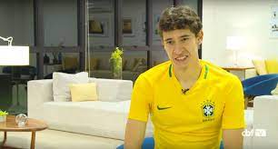 Profil officiel de l'athlète olympique rodrigo dourado (né(e) le 17 juin 1994), incluant jeux, médailles, résultats, photos, vidéos et actualités. Campeao Olimpico Rodrigo Dourado Completa 23 Anos Confederacao Brasileira De Futebol
