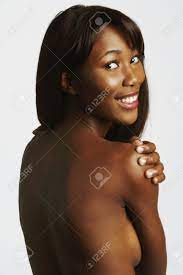 Nu Femme Africaine Souriant Sur L'épaule Banque D'Images et Photos Libres  De Droits. Image 35677130