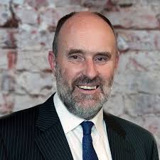 Phillip Dooley's Instagram, Twitter & Facebook