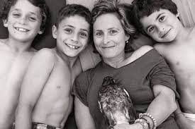 Penguin bloom (2021) primary poster. The True Story Of Penguin Bloom The Magpie