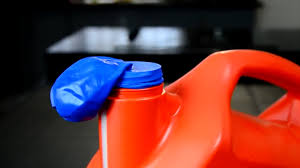 Here S How To Use A Balloon As A Spout For Spill Free Pouring Simplemost