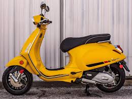 2019 2020 Vespa Sprint 150 Sport Top Speed Vespa Sprint Vespa Fuel Economy