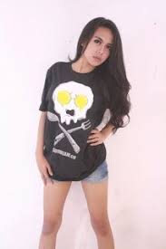 Check spelling or type a new query. Foto Model Cewek Kaos Distro Bandung Dengan Gambar Kaos Wanita Kaos