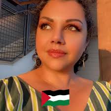 In the crockpot tonight: Korean beef short ribs! I've got a guest just  arrived in town: my sister Julie! We ran some of her homemade peach salsa  out to the field just