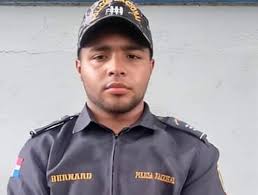 Apresan tipo se hacía pasar por capitán de la PN