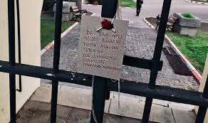 Ege university is a public university in i̇zmir, turkey. Universite Ogrencileri Ege Universitesi Ni Muhurledi Kayyim Necdet Gidecek Biz Kalacagiz