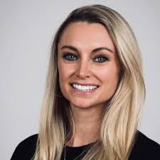 Shelly Dhingra's Instagram, Twitter & Facebook