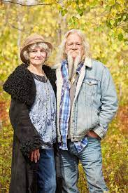 Billy Brown Alaskan Bush People Dad Dies At 68 We Are Heartbroken Says Bear Brown In 2021 Alaskan Bush People Billy Brown People