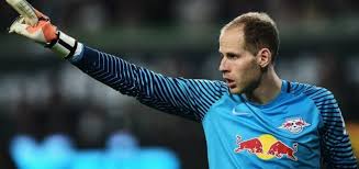 Szonját huszonhat éves kora ellenére a tapasztalt játékosok közé sorolhatjuk, példát mutathat majd a csapat. Dvtk Autok Segitsege Is Kellett Az Uj Jatekosok Megszerzesehez Nb1 Hu