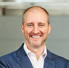 Bob Dippold's Instagram, Twitter & Facebook