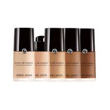 First released in 2000, this iconic giorgio armani foundation is still a professional makeup artists' favorite. Luminous Silk Oil Free Foundation Armani Beauty