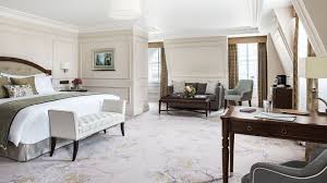 Business Hotel Room Executive Lounge Benefits The Langham London Hotel Suite Luxury London Luxury Hotels London Hotel Room