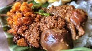 Banyak tempat duduknya dan satenya memiliki rasa yang khas dengan irisan bawang merah. Deretan Tempat Kuliner Di Jepara Yang Menyajikan Makanan Enak Trip Jalan Jalan