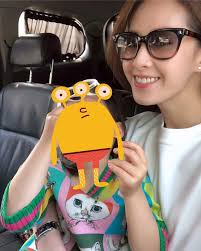 曾愷玹- 陳姓兒童相信拿著太陽眼鏡往向天空看去就可以看到外太空🤔❓