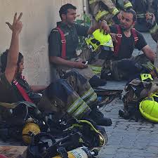 جهود الدفاع المدني بالتعامل مع حريق الفندق في دبي. Ø§Ù„Ø¯ÙØ§Ø¹ Ø§Ù„Ù…Ø¯Ù†ÙŠ Ø¯Ø¨ÙŠ On Twitter ÙŠÙˆÙ… Ø´Ø§Ù‚ Ø­Ø§Ø¯Ø« Ù…Ø³ØªÙˆØ¯Ø¹Ø§Øª ÙÙŠ Ø±Ø§Ø³ Ø§Ù„Ø®ÙˆØ± ÙˆØ§Ù„Ø­Ù…Ø¯Ù„Ù„Ù‡ Ø³ÙŠØ·Ø±Ù†Ø§ Ø¹Ù„ÙŠ Ø§Ù„Ø­Ø§Ø¯Ø« Ù…Ø±ÙƒØ² Ø§Ù„Ø¯ÙØ§Ø¹ Ø§Ù„Ù…Ø¯Ù†ÙŠ Ø§Ù„Ø±Ø§Ø´Ø¯ÙŠÙ‡ Dubai Mydubai Fie Http T Co Ohfgkhtaft