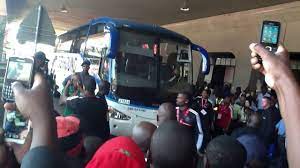 Orlando pirates football club, soweto, gauteng. Orlando Pirates Players Getting Off The Bus Youtube