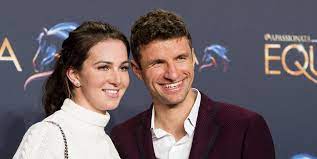 Was du garantiert noch nicht über lisa müller weißt! Lisa Muller Frau Von Thomas Muller Zeigt Sich Freizugig Auf Instagram Express De