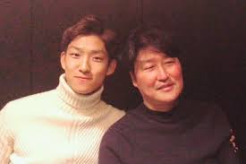 Song kang instagram update last night song kang deleted his photo (1) and then song kang post his other photo after deleted it (2) Song Kang Ho Apologizes To Exo Fans On Behalf Of His Son Soompi