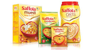 Healthy oats in your everyday diet can be effective for weight management. Saffola Oats 2014 01 13 Brand Packaging