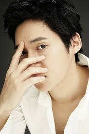 Song Chang's Instagram, Twitter & Facebook