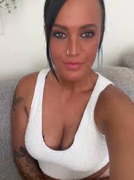 Zoë Leanne Waters (@zoeleanne82xx) • Threads, Say more