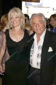 Peter falk et sa femme. Peter Falk Images Libres De Droit Photos De Peter Falk Depositphotos