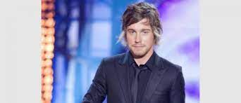 Julien doré actrice française mode homme artiste beaux gosses chanteurs univers monde bonbons pour les yeux. Julien Dore Nouvelle Star Un Peu Chiant A Regarder Jean Marc Morandini