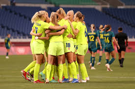 Both the men's and women's competition consist of a group stage which comprises groups of four teams which will play a round robin style opening. Olympics Soccer Bracket 2021 Which Teams Have Clinched A Berth In The Women S Knockout Stage Draftkings Nation