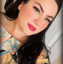 No importa quién seas, si tu mujer dice que te cambies de asiento, te  cambias de asiento 😂😂😂