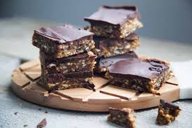 Carres Aux Dattes Et Chocolat Sans Gluten Chocolat Sans Gluten Alimentation Et Tarte Au Sucre