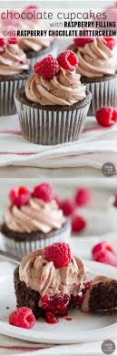 Blinis With Sour Cream And Red Caviar Recette Dessert Cupcakes Idee Dessert