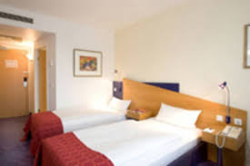 With a stay at holiday inn express cologne troisdorf in troisdorf, you'll be 7.6 mi (12.3 km) from city center. Holiday Inn Express Koln Troisdorf Troisdorf