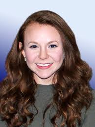 Elisa Davidson's Instagram, Twitter & Facebook