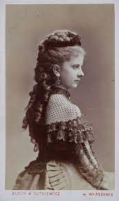 Found On Google From Pinterest Com Victorian Hairstyles Victorian Women Vintage Portraits