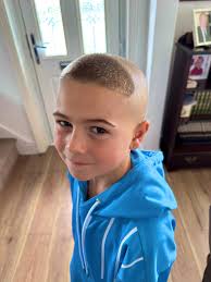 Dave Hardy (@DaveBespoke)