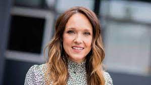 The latest tweets from @carolinkebekus New Video Carolin Kebekus Buttoned The Church Again News Info Live