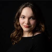 Hope Hamilton's Instagram, Twitter & Facebook