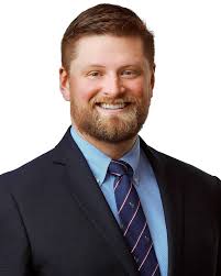 Alumni Spotlight: Erik Calhoun Erik, a graduate from the class of 2019, is  a private practice OBGYN at Lyndhurst gynecologic associates in Winston  Salem, NC. We love to see our alumni meeting