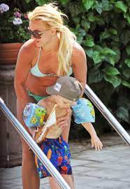 April 16, 2018 12:05 pm edt Britney Spears Will Lock Her Sons In Their Rooms For 30 Years Before She Lets Them Become Child Stars