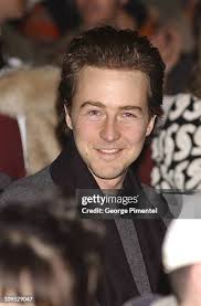 2.698 fotos e imágenes de alta resolución de George Norton