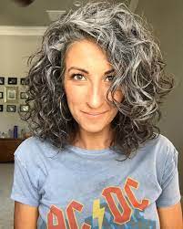 What Are The Curly Hairstyles Curly Hairstyles Long Face Curly Hairstyles With Bangs 2020 Short Long Face Hairstyles Long Hair Styles Grey Curly Hair