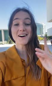 Natalie Portman, husband Benjamin Millepied kiss days before cheating  scandal surfaced