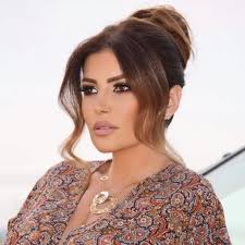 chignon #naturel #naturelovers #brownhair #brown #elegant #star #actor  @mathildamaamary @raniaissaofficial