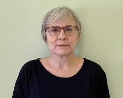 Doris Moreno's Instagram, Twitter & Facebook