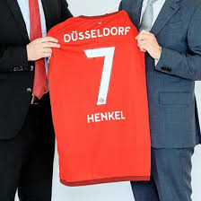 Günstig, schnell und bequem online bestellen. First Look Fortuna Dusseldorf 18 19 Bundesliga Home Kit Footy Headlines