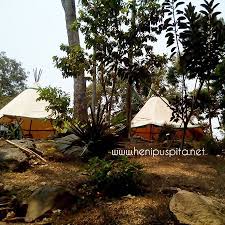 Taman ini dikenakan tiket masuk sebesar 20 ribu untuk satu orang pengunjung. Piknik Di Alam Wawai Eco Friendly Park Bandar Lampung Heni Puspita