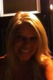 Robin Beeman's Instagram, Twitter & Facebook