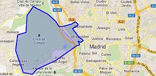 Es también el principal pulmón de la ciudad, y en él se realizan dentro de sus 1800 hectáreas hay un lago artificial, un zoo, canchas de tenis, piscina municipal, el teleférico de madrid, recintos feriales y diferentes. Casa De Campo Barrio De Madrid Enalquiler Com
