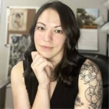 Alexis Ellsworth's Instagram, Twitter & Facebook