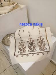 Necla Cetin Tarafindan Koblen Kumasa Tel Kirma Teknigi Ile Kursumuzda Cal Kanavice Boncuk Nakis Desenleri Kanavice Ornekleri